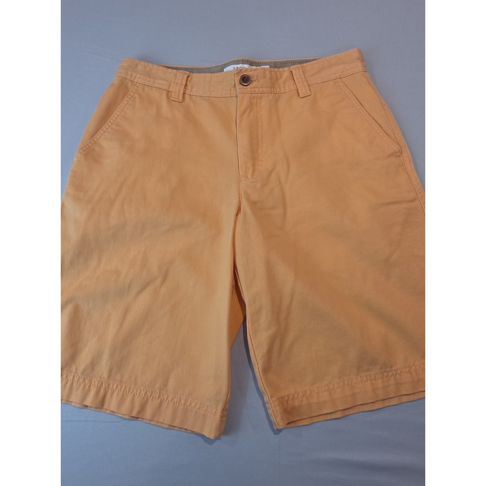 Izod saltwater shorts Size 30 x 10.5 Inseam- Peach‎ Colored